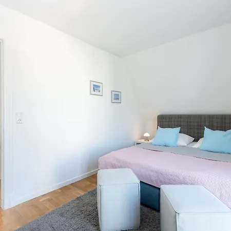 Apartment Haus Waldfrieden 1 *