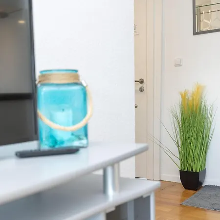 Haus Waldfrieden 1 Apartment *